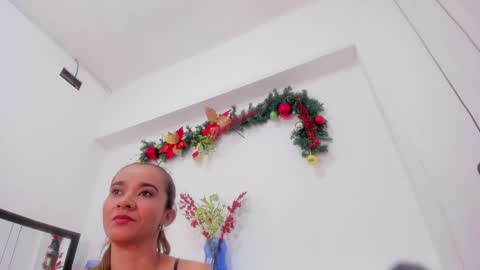 Snapshot of bellota_flak chatting on December 13, 2024, 10:30 am Bellota Flak online show from December 13, 2024, 10:30 am