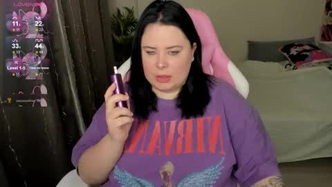 LinaBoo online show from December 2, 2025, 3:56 am