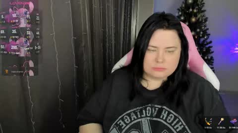 LinaBoo online show from January 11, 2026, 4:39 am