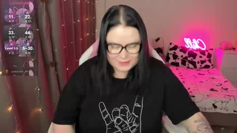 LinaBoo online show from February 6, 2026, 6:07 am