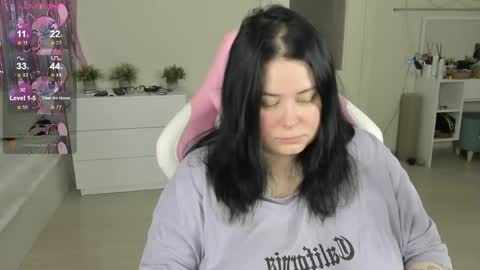 LinaBoo online show from May 24, 2026, 9:36 am