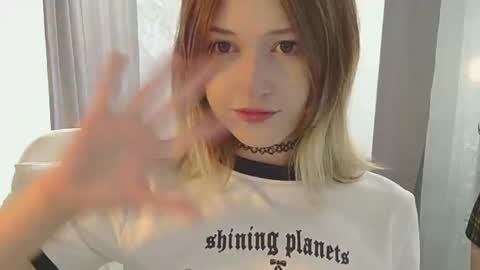 Snapshot of belovedmary chatting on August 2, 2026, 9:52 am belovedmary online show from August 2, 2026, 9:52 am