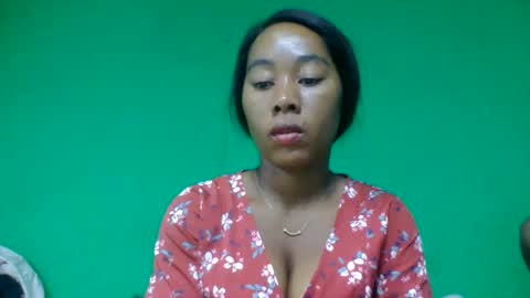 Snapshot of bemonique chatting on May 17, 2026, 10:44 am bemonique online show from May 17, 2026, 10:44 am