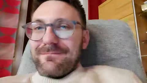 ben00189 online show from October 17, 2025, 8:44 pm