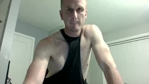 Snapshot of benandker chatting on June 17, 2026, 7:00 am benandker online show from June 17, 2026, 7:00 am