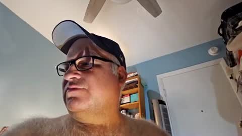Snapshot of bendavewill chatting on June 23, 2026, 6:44 am Bendavewill online show from June 23, 2026, 6:44 am