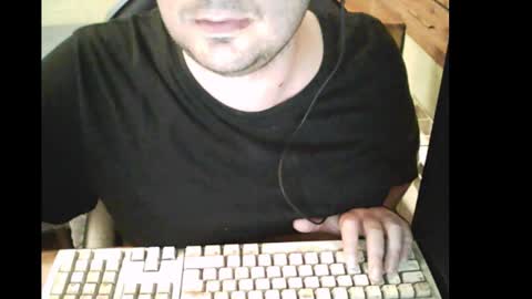 Snapshot of bender_35 chatting on March 3, 2025, 12:15 am bender_35 online show from March 3, 2025, 12:15 am