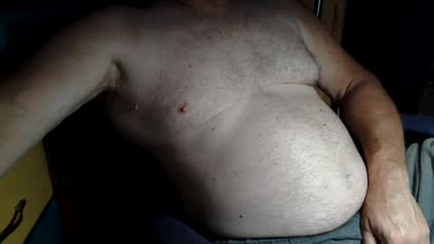 Snapshot of bendrinkin chatting on July 18, 2026, 2:49 am bendrinkin online show from July 18, 2026, 2:49 am