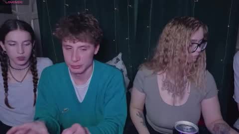 KENDALL  NATHAN online show from February 8, 2026, 4:32 pm