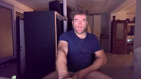 Snapshot of bengi1984 chatting on October 19, 2025, 11:16 pm Robert 1984 online show from October 19, 2025, 11:16 pm