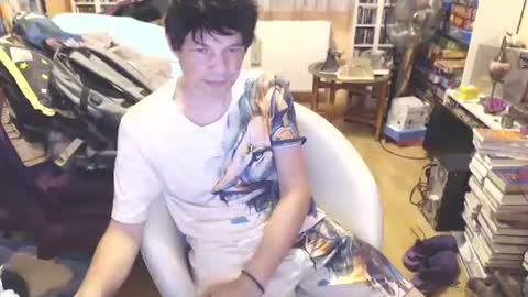 Snapshot of benijamin chatting on July 2, 2026, 9:15 am benijamin online show from July 2, 2026, 9:15 am