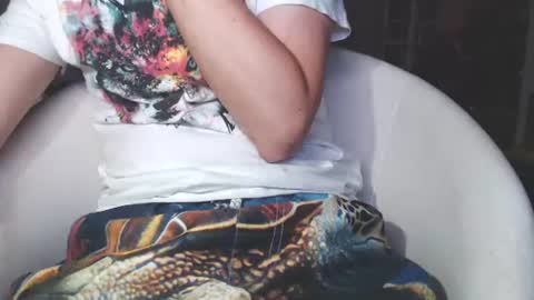 Snapshot of benijamin chatting on July 5, 2026, 9:33 pm benijamin online show from July 5, 2026, 9:33 pm