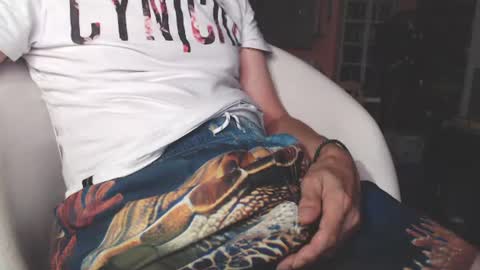 Snapshot of benijamin chatting on July 13, 2026, 8:55 pm benijamin online show from July 13, 2026, 8:55 pm