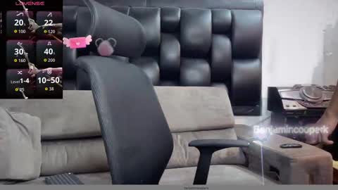 Snapshot of benjamincooperk1 chatting on November 9, 2025, 11:47 pm benjamincooperk online show from November 9, 2025, 11:47 pm