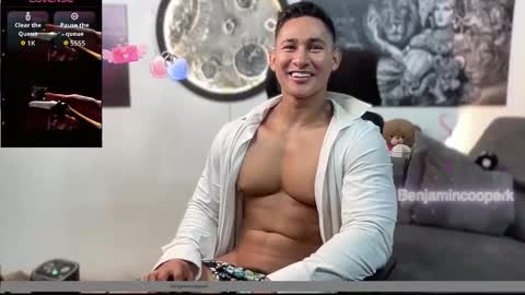 Snapshot of benjamincooperk1 chatting on November 13, 2025, 5:17 am benjamincooperk online show from November 13, 2025, 5:17 am