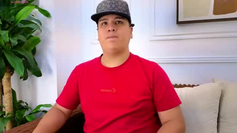 bennett_alejoo online show from May 1, 2026, 6:56 pm