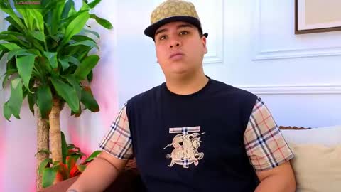 Snapshot of bennett_alejoo chatting on May 5, 2026, 6:49 pm bennett_alejoo online show from May 5, 2026, 6:49 pm