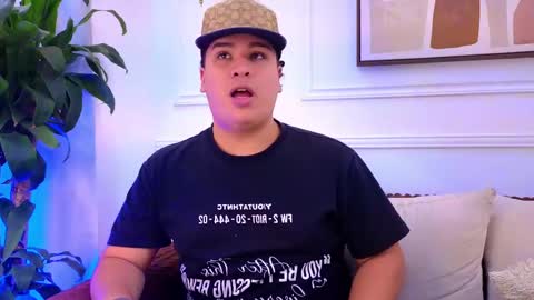 bennett_alejoo online show from May 12, 2026, 7:11 pm