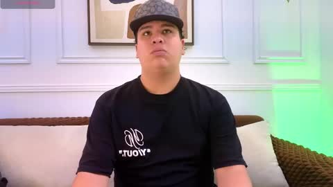 Snapshot of bennett_alejoo chatting on May 17, 2026, 6:48 pm bennett_alejoo online show from May 17, 2026, 6:48 pm