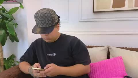 bennett_alejoo online show from May 21, 2026, 6:59 pm