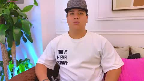 Snapshot of bennett_alejoo chatting on May 23, 2026, 7:07 pm bennett_alejoo online show from May 23, 2026, 7:07 pm