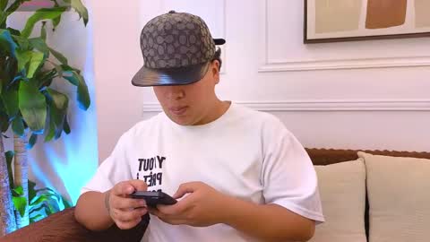 Snapshot of bennett_alejoo chatting on June 2, 2026, 6:21 pm bennett_alejoo online show from June 2, 2026, 6:21 pm