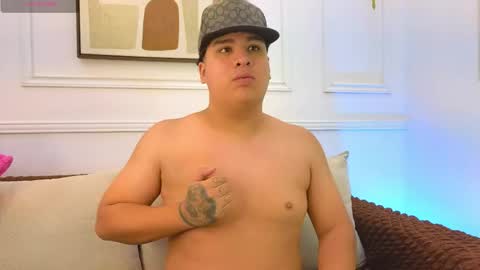 Snapshot of bennett_alejoo chatting on June 5, 2026, 7:08 pm bennett_alejoo online show from June 5, 2026, 7:08 pm