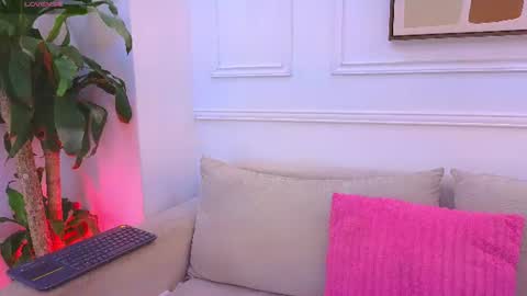 bennett_alejoo online show from June 27, 2026, 7:08 pm