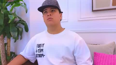 bennett_alejoo online show from June 30, 2026, 6:31 pm