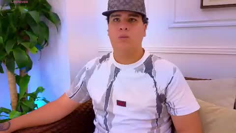 bennett_alejoo online show from July 28, 2026, 6:31 pm