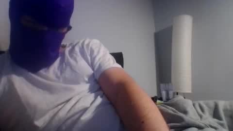 Snapshot of bennybueno chatting on June 5, 2026, 3:02 am bennybueno online show from June 5, 2026, 3:02 am