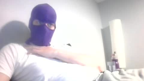Snapshot of bennybueno chatting on August 8, 2026, 3:08 am bennybueno online show from August 8, 2026, 3:08 am