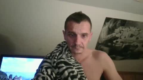 benny and innocentvixon online show from December 19, 2025, 8:54 am