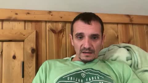 benny and innocentvixon online show from April 19, 2026, 7:05 pm