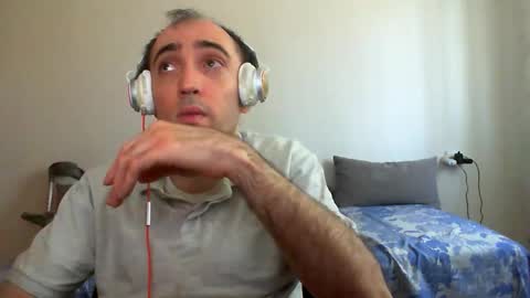 Snapshot of bentish chatting on April 30, 2026, 6:09 am bentish online show from April 30, 2026, 6:09 am