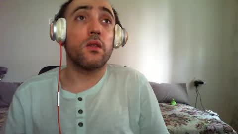 Snapshot of bentish chatting on July 8, 2026, 7:13 am bentish online show from July 8, 2026, 7:13 am