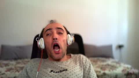 Snapshot of bentish chatting on July 11, 2026, 9:34 am bentish online show from July 11, 2026, 9:34 am