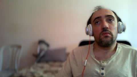 Snapshot of bentish chatting on July 21, 2026, 6:16 am bentish online show from July 21, 2026, 6:16 am