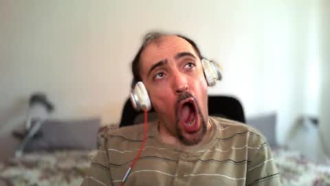 Snapshot of bentish chatting on July 24, 2026, 6:55 am bentish online show from July 24, 2026, 6:55 am