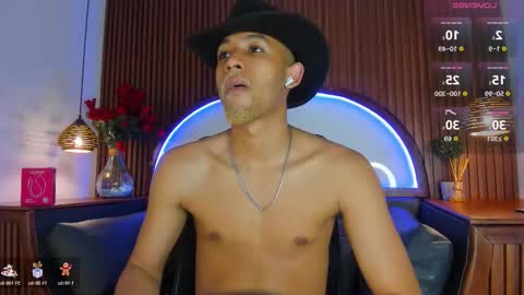 bento_fox online show from December 19, 2025, 3:57 am