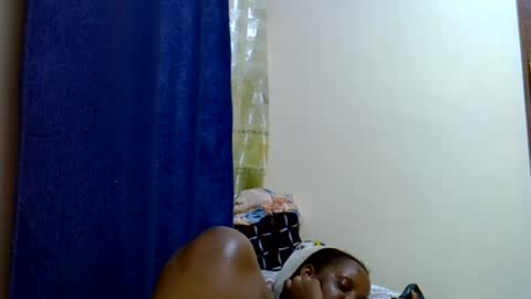 Snapshot of berbiestar chatting on July 2, 2026, 7:31 pm Crazybeibe online show from July 2, 2026, 7:31 pm