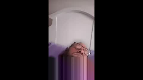 bergeeric1970 online show from March 25, 2026, 12:44 pm