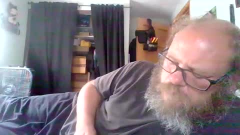 bergeeric1970 online show from June 8, 2026, 5:35 pm
