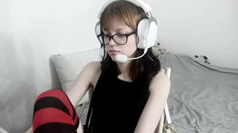 Lina online show from April 30, 2026, 3:18 pm