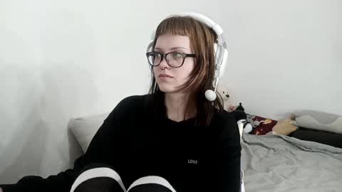 Lina online show from May 3, 2026, 3:40 pm