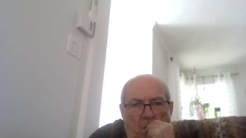 bernard1102 online show from July 5, 2026, 2:02 pm