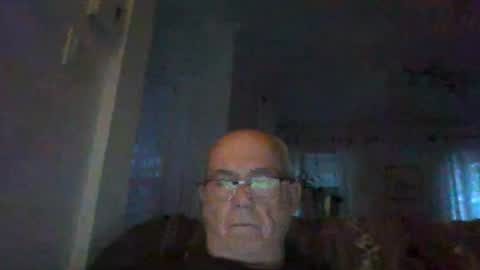 bernard1102 online show from July 14, 2026, 12:57 am
