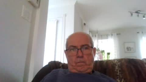 bernard1102 online show from July 20, 2026, 10:29 am