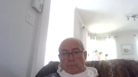 bernard1102 online show from July 21, 2026, 4:42 pm