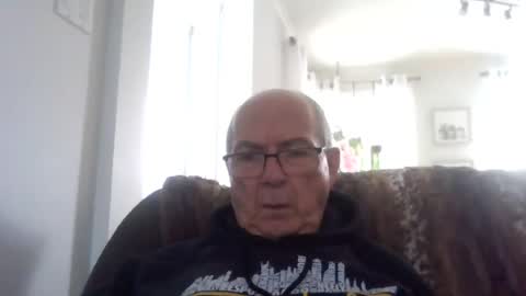 bernard1102 online show from July 24, 2026, 7:23 pm